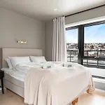 דירה Premium Penthouse In - Northern Lights, City, Sea & Mountain View - Free Parking In Garage *