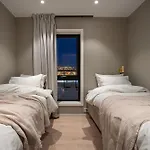 Premium Penthouse In - Northern Lights, City, Sea & Mountain View - Free Parking In Garage