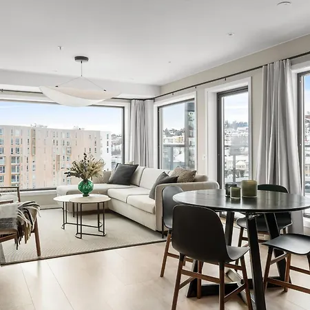 Premium Penthouse In - Northern Lights, City, Sea & Mountain View - Free Parking In Garage Διαμέρισμα Τρόμσο