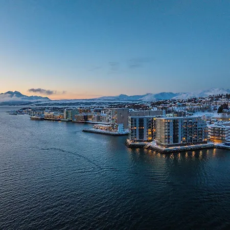 Premium Penthouse In - Northern Lights, City, Sea & Mountain View - Free Parking In Garage * Tromsø