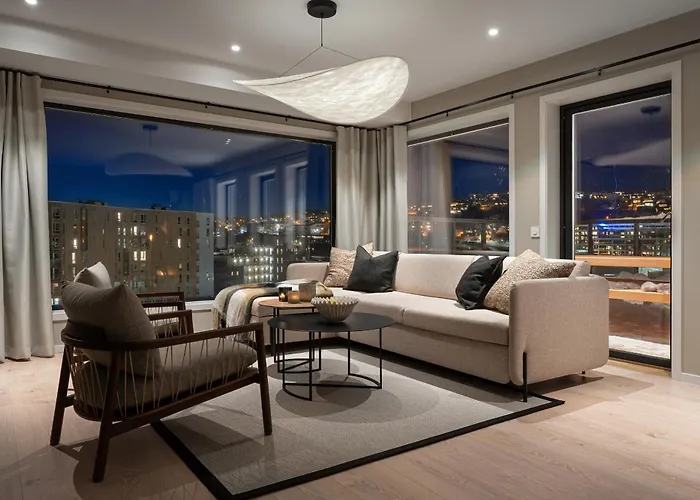 Premium Penthouse In - Northern Lights, City, Sea & Mountain View - Free Parking In Garage Appartement