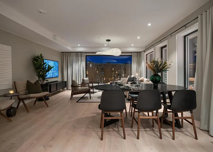 Premium Penthouse In - Northern Lights, City, Sea & Mountain View - Free Parking In Garage Appartement Tromsø