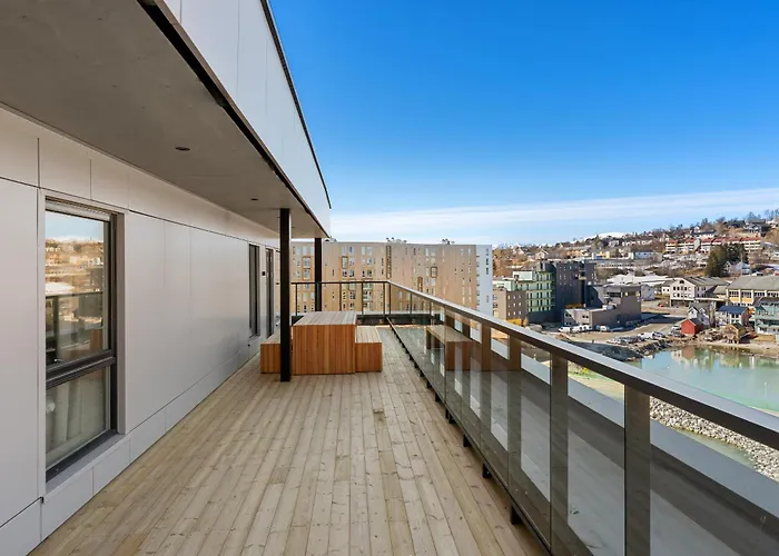 Appartement Premium Penthouse In - Northern Lights, City, Sea & Mountain View - Free Parking In Garage *