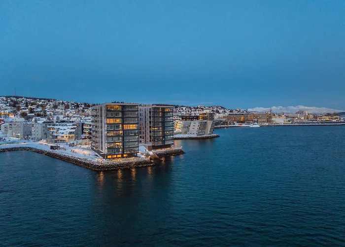 Premium Penthouse In - Northern Lights, City, Sea & Mountain View - Free Parking In Garage